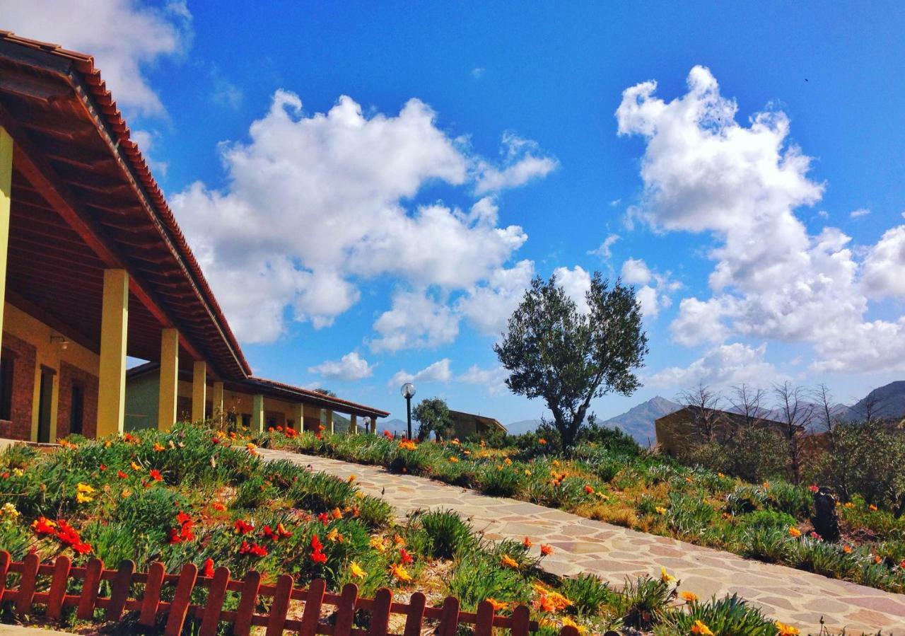 Agriturismo Il Ginepro Fluminimaggiore Exterior foto